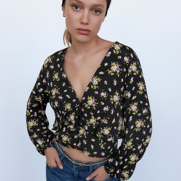 ZARA| FLORAL PRINTED CROP TOP - Picture 3 of 13